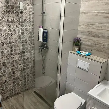Bijoux Luxury Mamaia